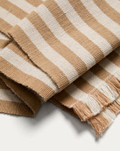 Load image into Gallery viewer, Daltan set of 2 beige striped cotton and jute placemats 35 x 50cm - image 4