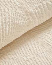 Load image into Gallery viewer, Raylo bedspread in 100% cotton with striped structure for 150/160 cm bed - image 5