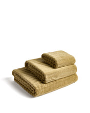 Load image into Gallery viewer, Navira 100% cotton light green face towel 30 x 50cm - image 4