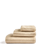 Load image into Gallery viewer, Navira 100% cotton beige bath towel 70 x 140cm - image 2
