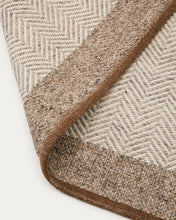 Load image into Gallery viewer, Nifelia beige wool jacquard rug, 200 x 300 cm - image 8