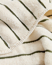 Load image into Gallery viewer, Dorane 100% cotton towel with green stripes 30 x 50cm - image 6