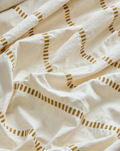 Load image into Gallery viewer, Lidala mustard striped 100% cotton jacquard bedspread for 150/160cm bed - image 3