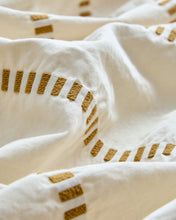Load image into Gallery viewer, Lidala mustard striped 100% cotton jacquard bedspread for 150/160cm bed - image 4