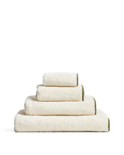 Load image into Gallery viewer, Sedora 100% cotton towel with green contrast detail 50 x 90cm - image 2
