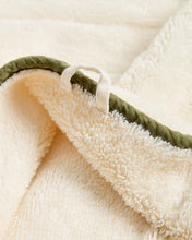 Load image into Gallery viewer, Sedora 100% cotton towel with green contrast detail 70 x 140cm - image 5