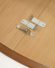 Load image into Gallery viewer, Oqui extendable oval table with an oak veneer and solid wood legs, Ø 120 (200) x 90 cm - image 11