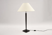 Load image into Gallery viewer, Selly Table Lamp