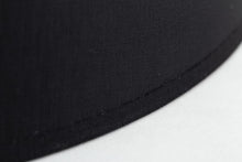 Load image into Gallery viewer, Shade Lindro Black &amp; Gold 30 cm