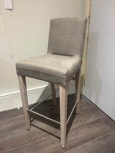 Load image into Gallery viewer, Shoreditch High Back Stool
