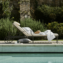 Load image into Gallery viewer, Cheltenham Sunlounger with Cushions