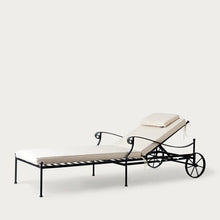 Load image into Gallery viewer, Cheltenham Sunlounger with Cushions