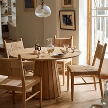 Load image into Gallery viewer, Stratford Round Dining Table