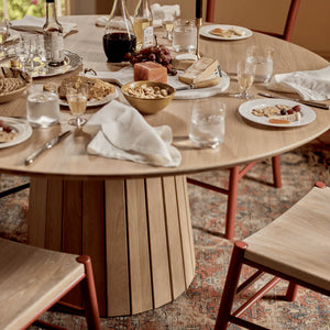 Stratford Round Dining Table