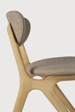Load image into Gallery viewer, Eye Dining Chair