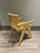 Load image into Gallery viewer, Oak Carver Chair