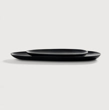 Load image into Gallery viewer, Black Thin Oval Boards Set Of 2